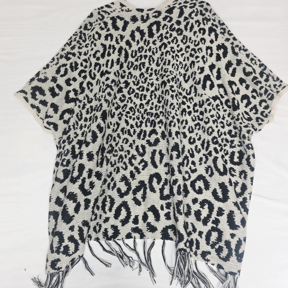 Fantastic Fawn Knit Sweater Medium Brown Leopard Animal Print Oversized Cardigan - Picture 5 of 5